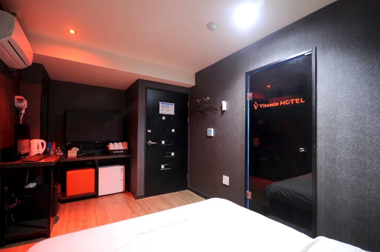 Vitamin Hotel Busan Extérieur photo