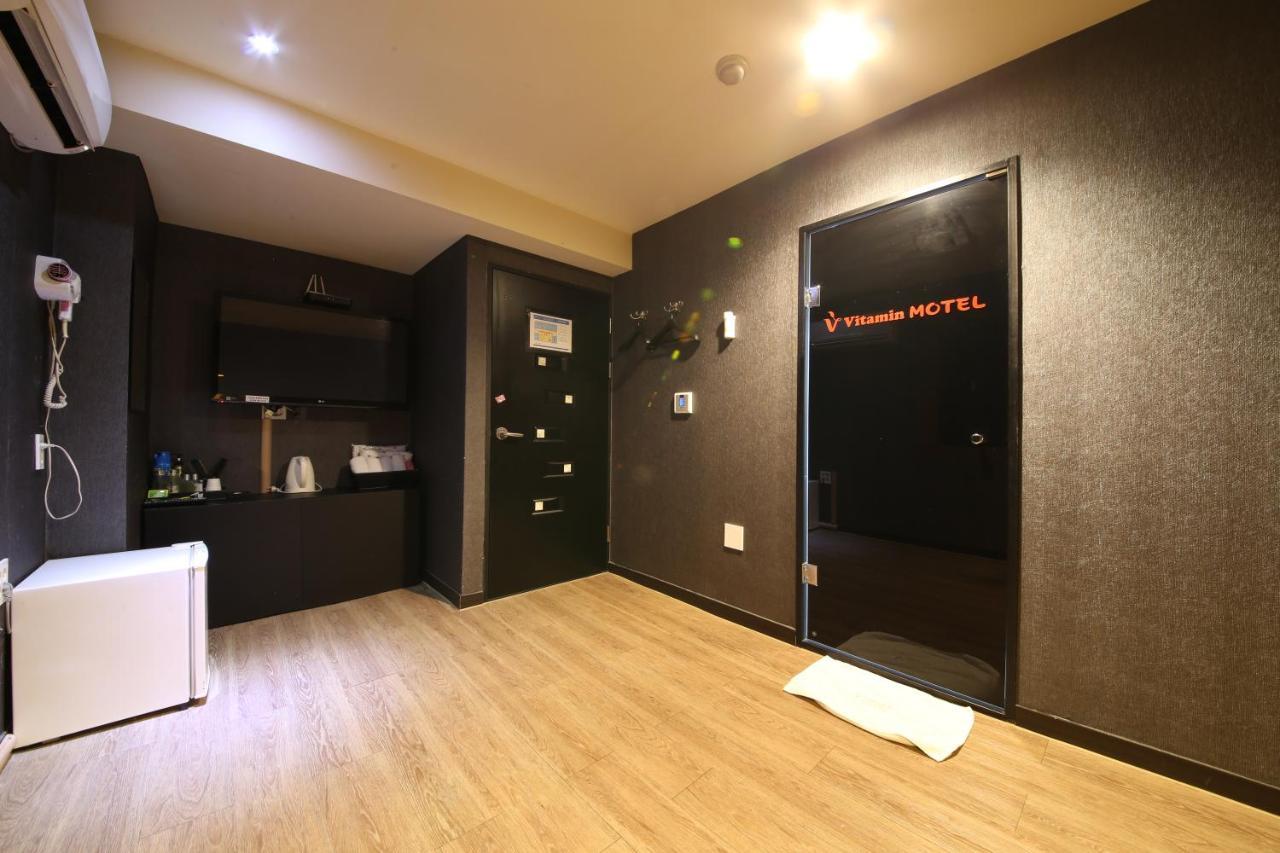 Vitamin Hotel Busan Extérieur photo