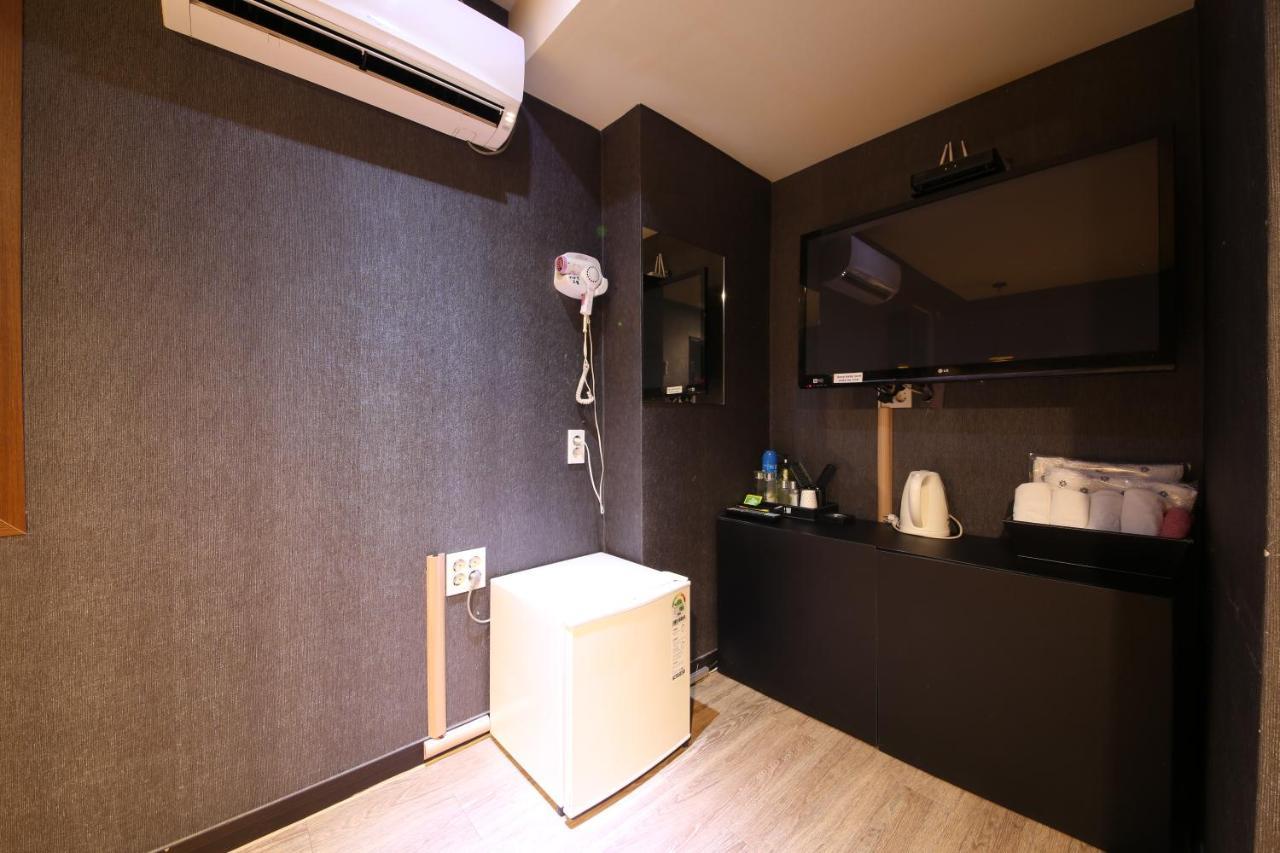 Vitamin Hotel Busan Extérieur photo